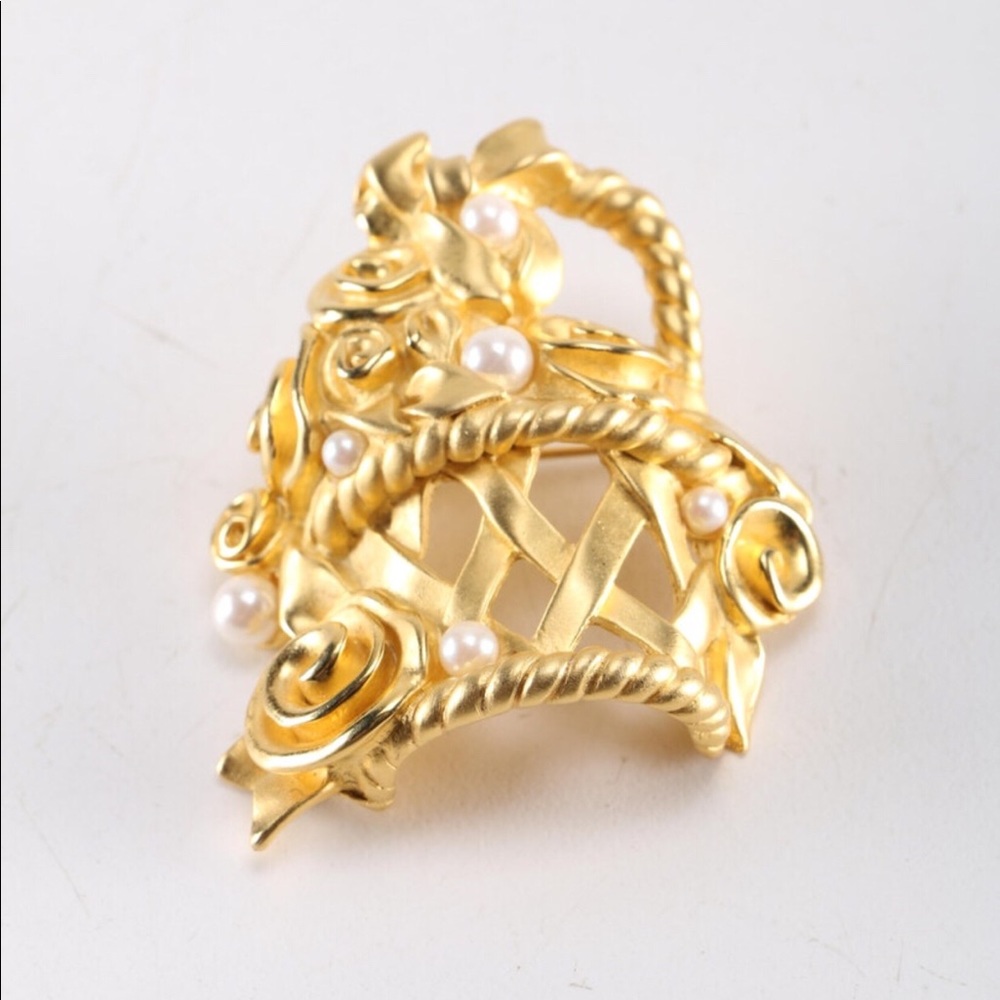 Givenchy Brooch - Flower basket